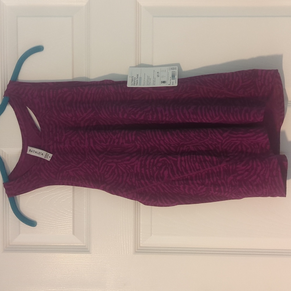 Athleta Ultimate Train Tank NWT Fiji Magnolia Purple Size S Tall
